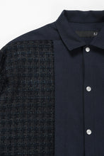 画像をギャラリービューアに読み込む, 【SAMPLE SALE】A.F ARTEFACT SNAPPED PANEL SWITCHING SHIRT / COMBI TWILL &amp; TWEED (NAVY)