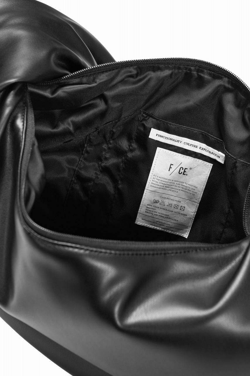 ★CRANK★FLEECE BIG CROSS BAG_MT★正規品/韓国直送料込/人気 ☆CRANK☆FLEECE BIG CROSS BAG_MT☆正規品/韓国直送料込/人気