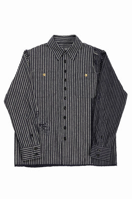 A TENTATIVE ATELIER Avis N. DISTRESSED PATCH STRIPES SHIRT (NAVY)