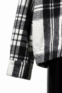 Load image into Gallery viewer, 【SAMPLE SALE】A.F ARTEFACT WOOL PLAID ZIP BLOUSON (BLACK x WHITE)