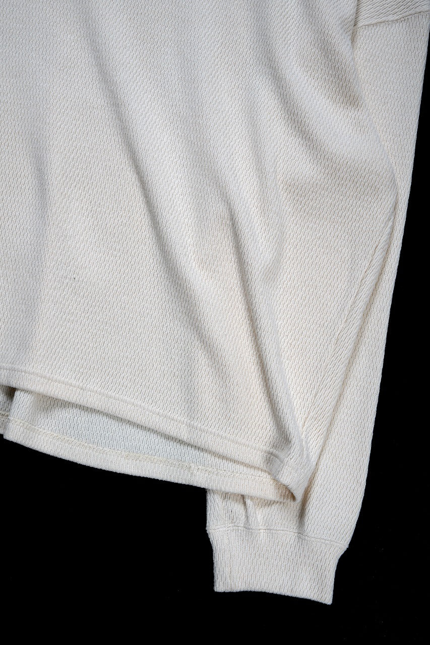 Load image into Gallery viewer, 【SAMPLE SALE】A.F ARTEFACT HONEYCOMB THERMAL SWITCHING TOP (IVORY x BEIGE)