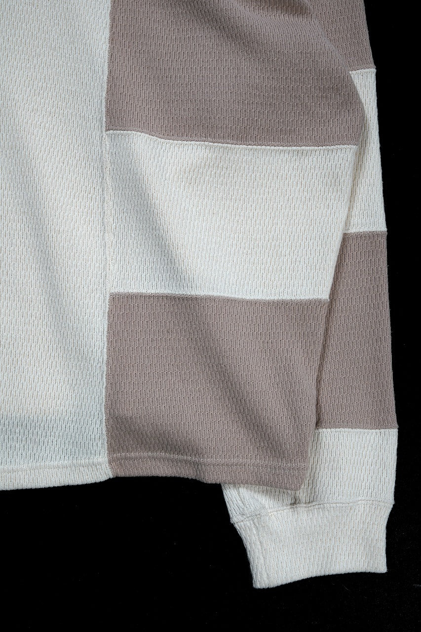 Load image into Gallery viewer, 【SAMPLE SALE】A.F ARTEFACT HONEYCOMB THERMAL SWITCHING TOP (IVORY x BEIGE)