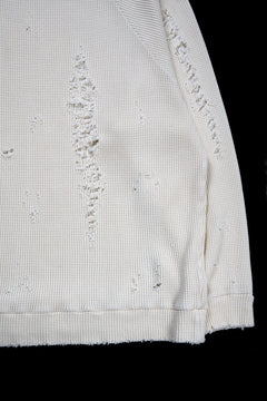 Load image into Gallery viewer, 【SAMPLE SALE】A.F ARTEFACT OVER SIZED DOLMAN LONG PULL OVER / CRASHED WAFFLE COTTON JERSEY (IVORY)