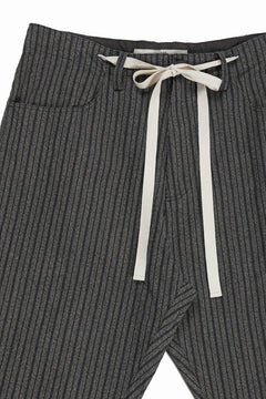 Load image into Gallery viewer, 【SAMPLE SALE】vital drawst tapered trousers / sean hell twisted heather (GREY STRIPE)
