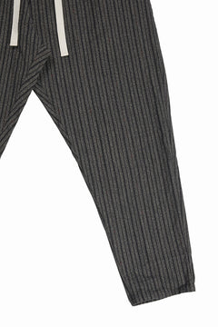 Load image into Gallery viewer, 【SAMPLE SALE】vital drawst tapered trousers / sean hell twisted heather (GREY STRIPE)