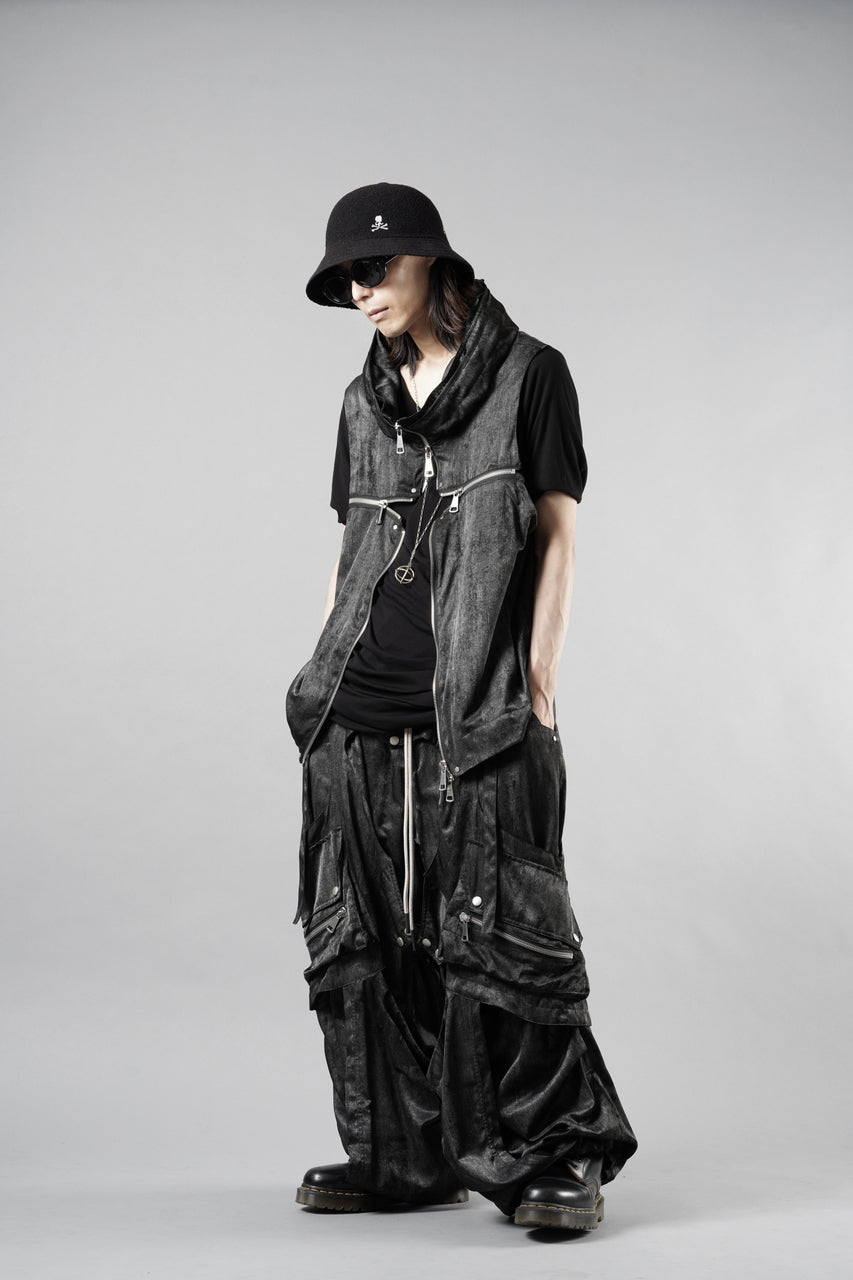 Load image into Gallery viewer, A.F ARTEFACT PARACHUTE WIDE CARGO PANTS / UNEVEN TEXTURE (BLACK)