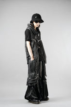 Load image into Gallery viewer, A.F ARTEFACT PARACHUTE WIDE CARGO PANTS / UNEVEN TEXTURE (BLACK)
