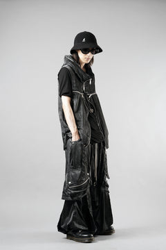 Load image into Gallery viewer, A.F ARTEFACT PARACHUTE WIDE CARGO PANTS / UNEVEN TEXTURE (BLACK)
