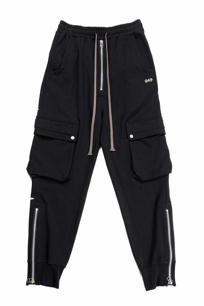 Load image into Gallery viewer, 【SAMPLE SALE】A.F ARTEFACT HEM-ZIPPER SWEAT CARGO PANTS (BLACK)