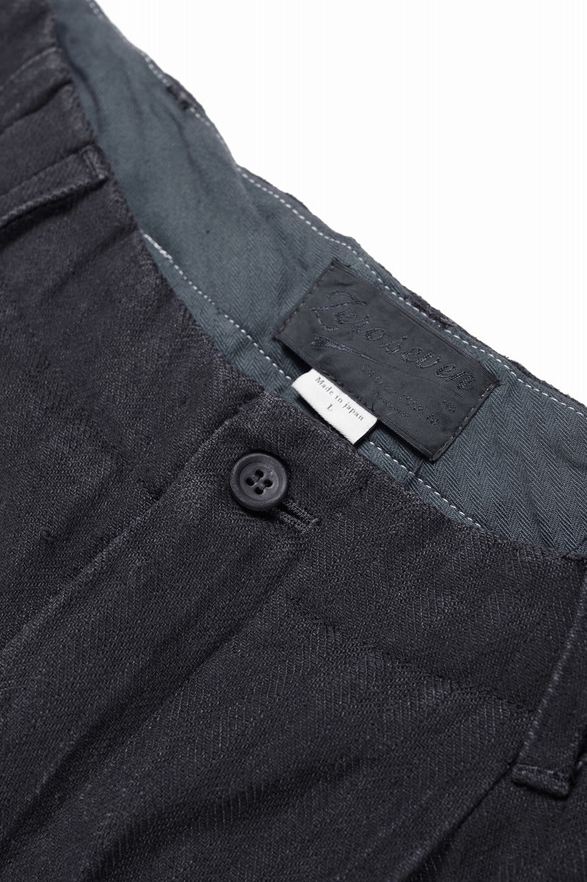 Load image into Gallery viewer, N/07 2 TUCKS WIDE TAPERED TROUSERS / HERRING BONE (GARMENT DYED) (BLACK)