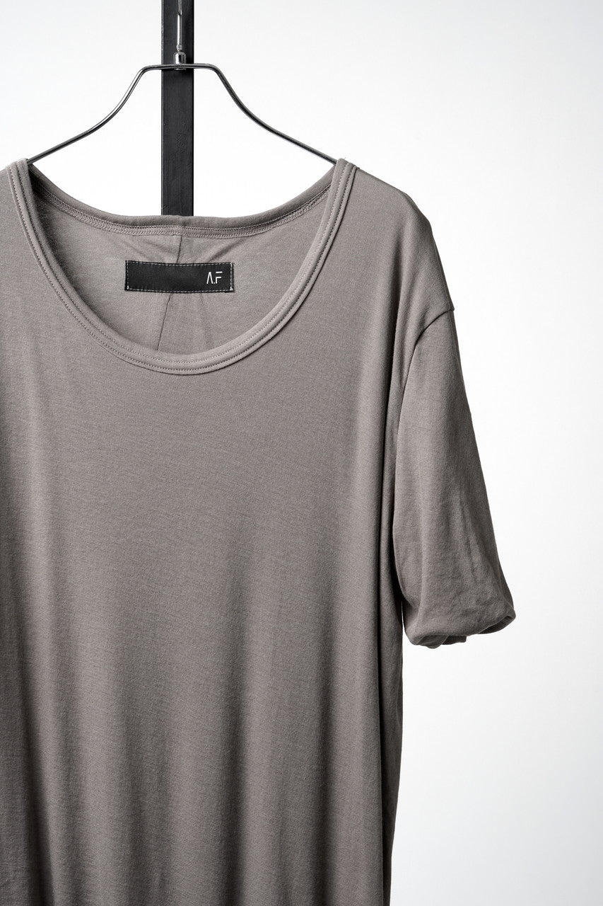 Load image into Gallery viewer, A.F ARTEFACT TWIST LAYERED SHORT SLEEVE TEE (BROWN)