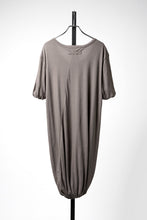 Load image into Gallery viewer, A.F ARTEFACT TWIST LAYERED SHORT SLEEVE TEE (BROWN)