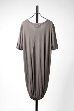 Load image into Gallery viewer, A.F ARTEFACT TWIST LAYERED SHORT SLEEVE TEE (BROWN)