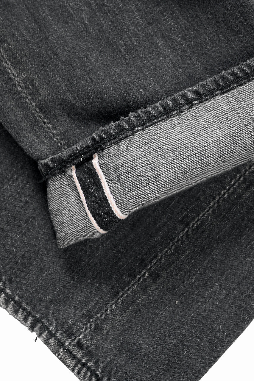 Load image into Gallery viewer, FULLCOUNT "Dartford" 1101BKSSHW Straight Jeans / 11.5oz Zimbabwe Selvedge Denim (BLACK / VINTAGE FADED)
