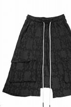 画像をギャラリービューアに読み込む, A.F ARTEFACT JACGURD CARGO SHORTS (BLACK x DARK GREY)