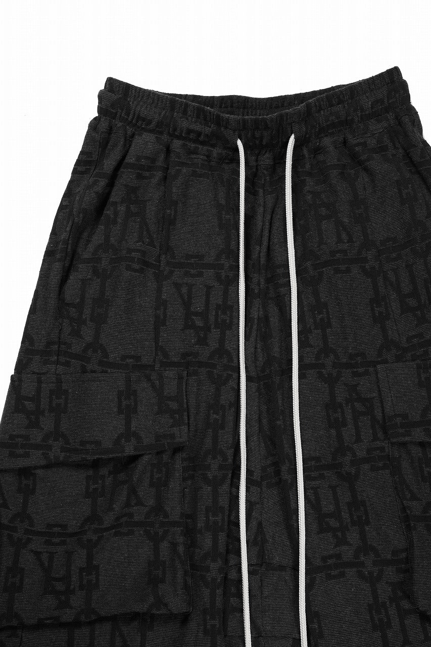 A.F ARTEFACT JACGURD CARGO SHORTS (BLACK x DARK GREY)