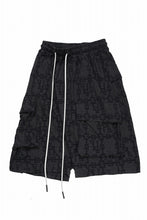 画像をギャラリービューアに読み込む, A.F ARTEFACT JACGURD CARGO SHORTS (BLACK x DARK GREY)