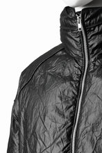 画像をギャラリービューアに読み込む, Juun.J Wrinkle Nylon Stand Collar Goose Down Blouson (BLACK)