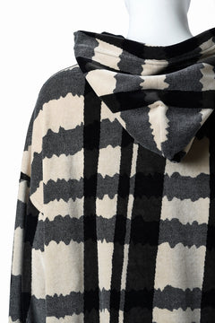 画像をギャラリービューアに読み込む, A.F ARTEFACT HOODED TOP / JACQUARD DEFORMED PLAID VELOR (BLACK x GREY x IVORY)