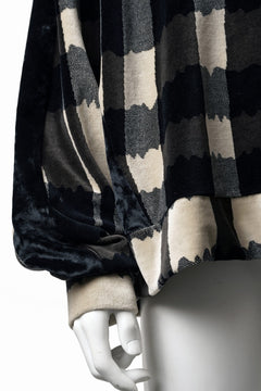 画像をギャラリービューアに読み込む, A.F ARTEFACT SWITCHING PULLOVER / JACQUARD DEFORMED PLAID VELOR (BLACK x GREY x IVORY)