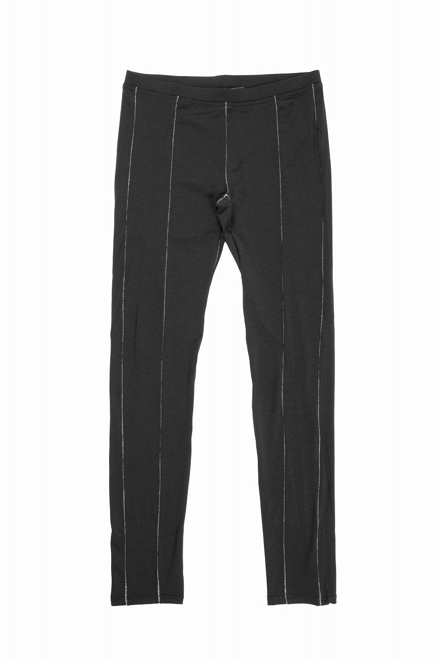 A.F ARTEFACT OVERLOCK STITCH LEGGINGS (BLACK x WHITE)の商品ページ
