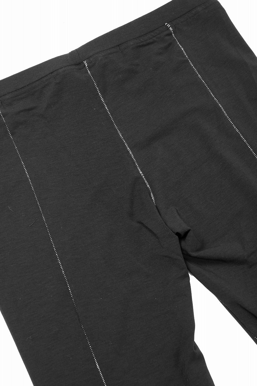 Load image into Gallery viewer, A.F ARTEFACT OVERLOCK STITCH LEGGINGS (BLACK x WHITE)