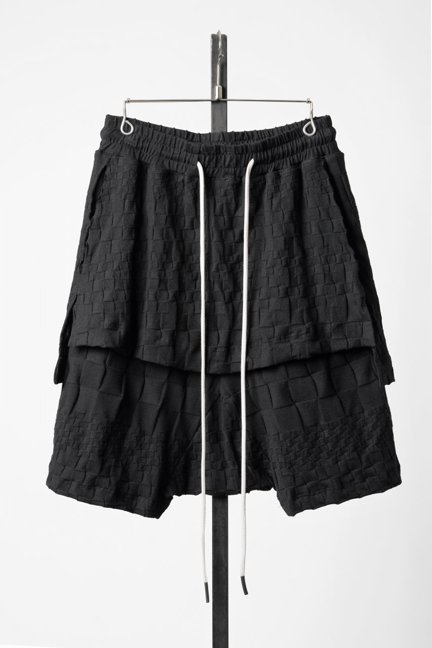 画像をギャラリービューアに読み込む, A.F ARTEFACT GRADIENT PLAID PATTERN LAYERED SHORTS (BLACK)