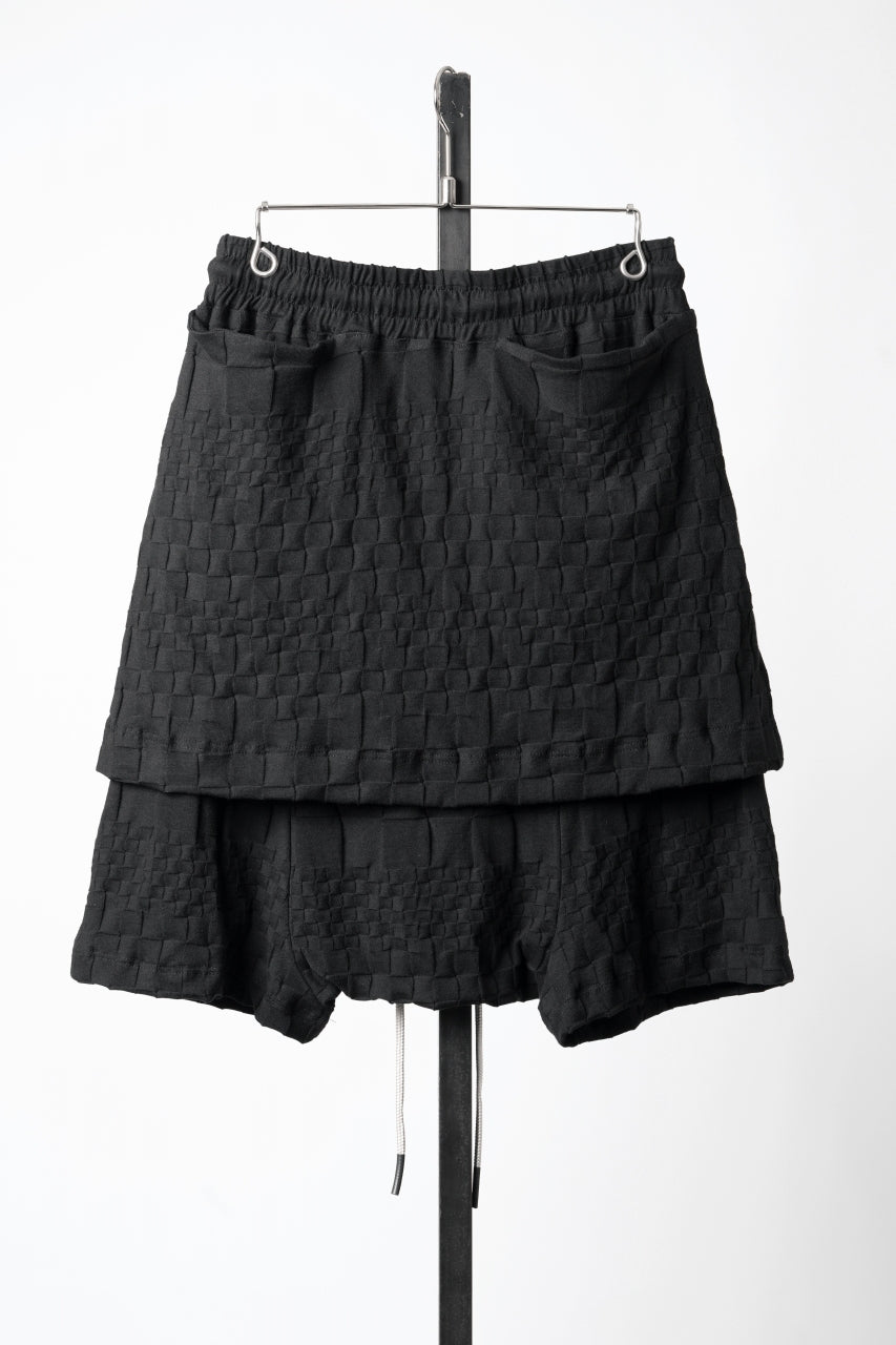 画像をギャラリービューアに読み込む, A.F ARTEFACT GRADIENT PLAID PATTERN LAYERED SHORTS (BLACK)