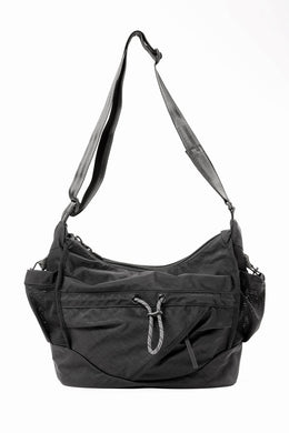 F/CE. TEXTURED TWILL 2 WAY SHOULDER TOTE (BLACK)