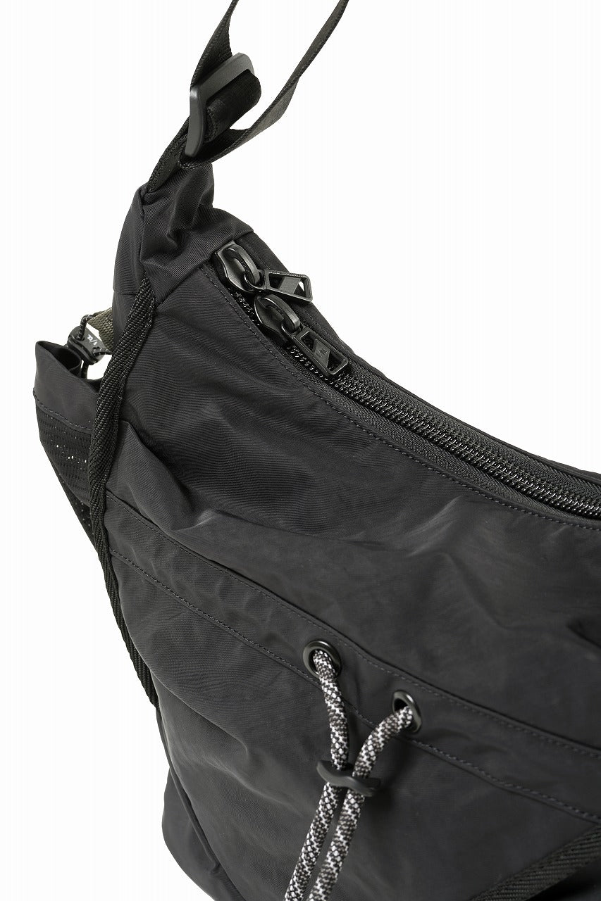 画像をギャラリービューアに読み込む, F/CE. TEXTURED TWILL 2 WAY SHOULDER TOTE (BLACK)