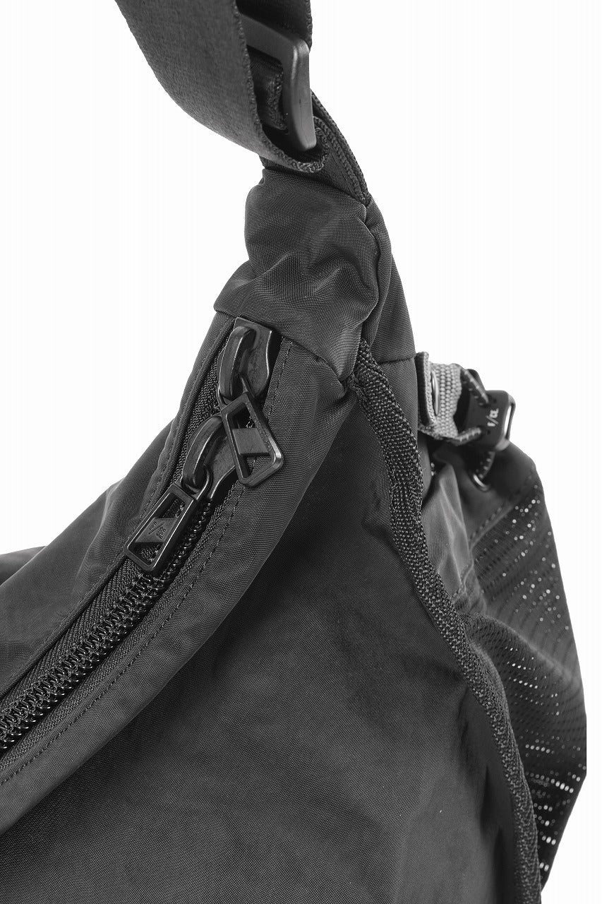 画像をギャラリービューアに読み込む, F/CE. TEXTURED TWILL 2 WAY SHOULDER TOTE (BLACK)