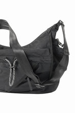 画像をギャラリービューアに読み込む, F/CE. TEXTURED TWILL 2 WAY SHOULDER TOTE (BLACK)