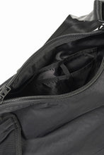 画像をギャラリービューアに読み込む, F/CE. TEXTURED TWILL 2 WAY SHOULDER TOTE (BLACK)
