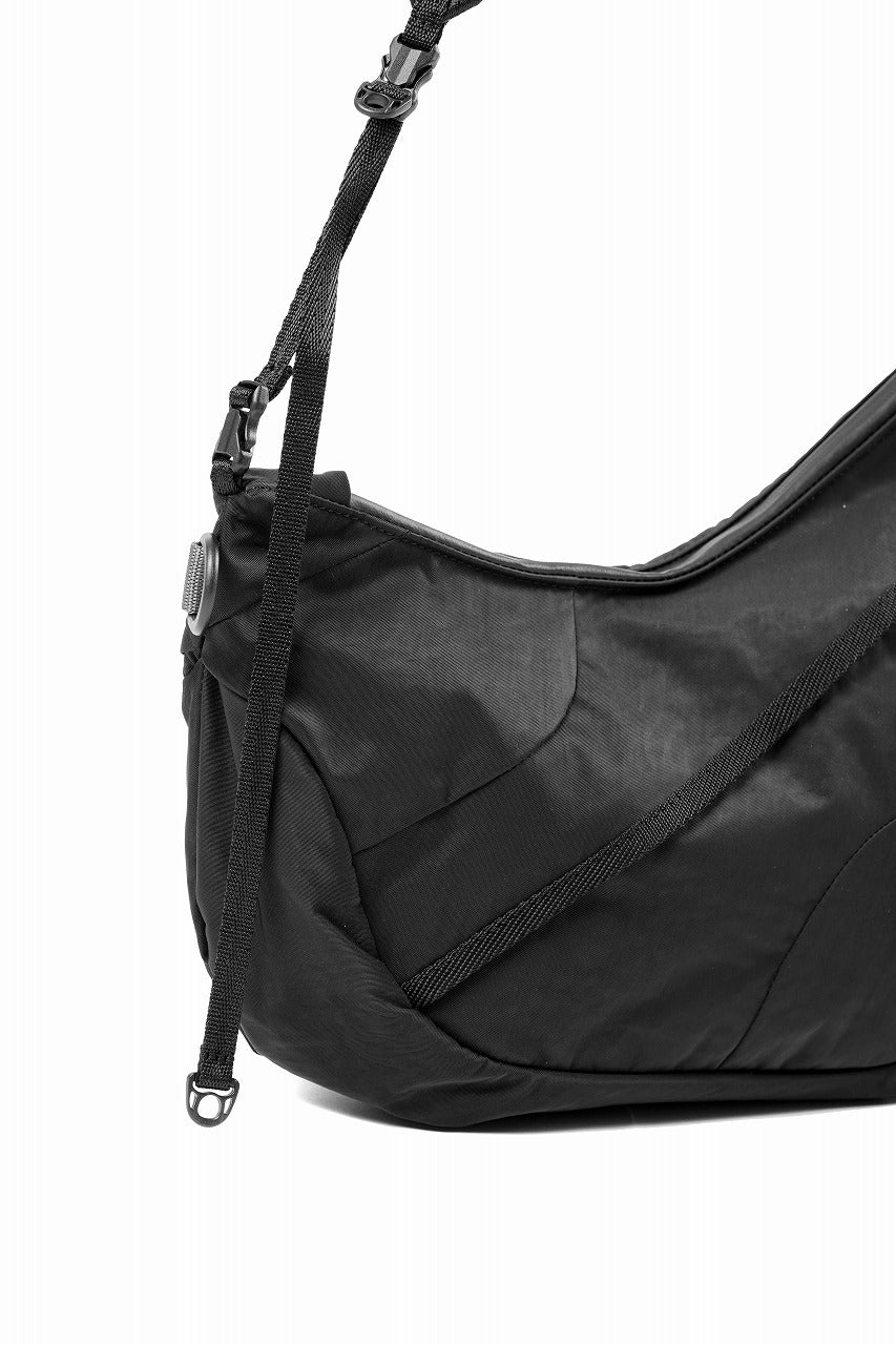 画像をギャラリービューアに読み込む, F/CE. TEXTURED TWILL HORN MINI SHOULDER BAG (BLACK)