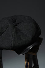 Load image into Gallery viewer, ierib exclusive Casquette / Heavy Linen Canvas + Steer Leather (BLACK EDITON)