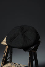 Load image into Gallery viewer, ierib exclusive Casquette / Heavy Linen Canvas + Steer Leather (BLACK EDITON)