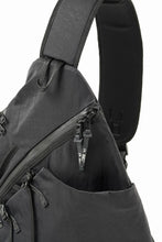 画像をギャラリービューアに読み込む, F/CE. TEXTURED TWILL 3 POINTS SLINGER BAG (BLACK)
