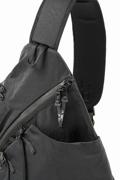 画像をギャラリービューアに読み込む, F/CE. TEXTURED TWILL 3 POINTS SLINGER BAG (BLACK)