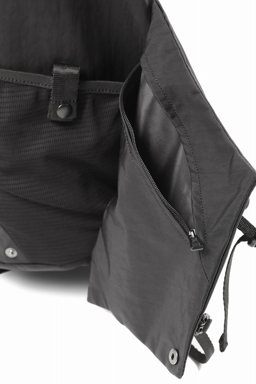 画像をギャラリービューアに読み込む, F/CE. TEXTURED TWILL 3 POINTS SLINGER BAG (BLACK)