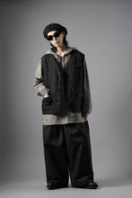 Load image into Gallery viewer, F/CE. TECH KERSEY WIDE DRAPE TROUSER (BLACK)