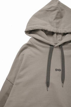画像をギャラリービューアに読み込む, A.F ARTEFACT BACK LOGO SWEAT HOODIE (BEIGE)