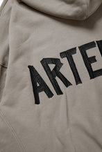画像をギャラリービューアに読み込む, A.F ARTEFACT BACK LOGO SWEAT HOODIE (BEIGE)