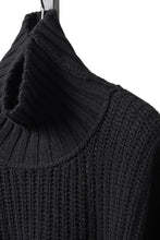 画像をギャラリービューアに読み込む, ISABEL BENENATO Wool Turtle-Neck Sweater width A Relaxed Fit and Asymmetrical Fringed Hem (BLACK)