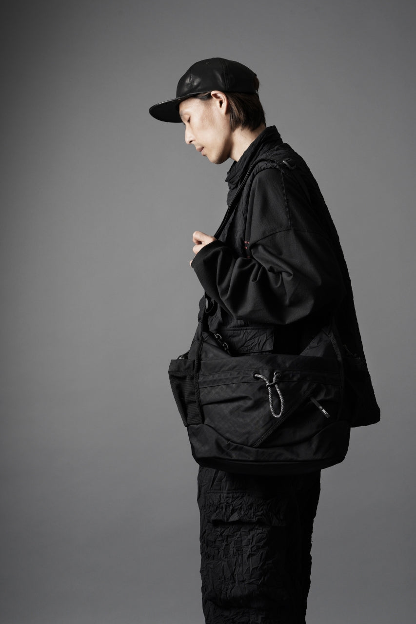 画像をギャラリービューアに読み込む, F/CE. TEXTURED TWILL 2 WAY SHOULDER TOTE (BLACK)