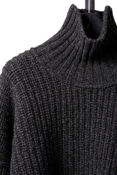 Load image into Gallery viewer, ISABEL BENENATO Wool Turtle-Neck Sweater width A Relaxed Fit and Asymmetrical Fringed Hem (GRAPHITE)