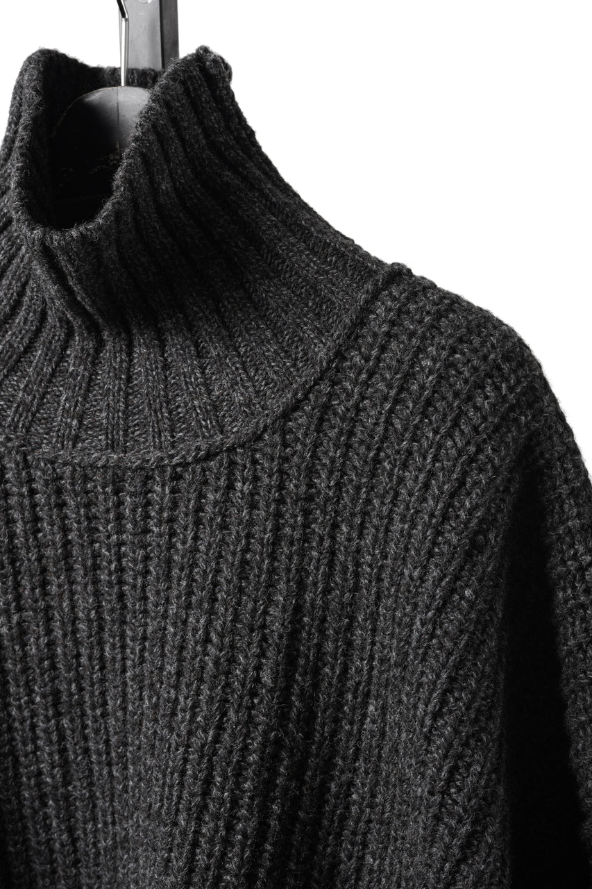 Load image into Gallery viewer, ISABEL BENENATO Wool Turtle-Neck Sweater width A Relaxed Fit and Asymmetrical Fringed Hem (GRAPHITE)