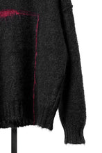 画像をギャラリービューアに読み込む, ISABEL BENENATO Mohair Crew-Neck Sweater with A Red Stripe Detail (BLACK/RED)