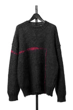 画像をギャラリービューアに読み込む, ISABEL BENENATO Mohair Crew-Neck Sweater with A Red Stripe Detail (BLACK/RED)