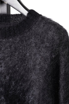 画像をギャラリービューアに読み込む, ISABEL BENENATO Mohair Crew-Neck Sweater with Abstract Pattern (BLACK)