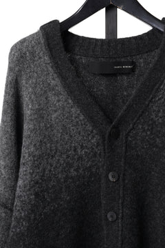 画像をギャラリービューアに読み込む, ISABEL BENENATO Yak Cardigan with Shaded Jacquard in Two Colours (GRAPHITE)